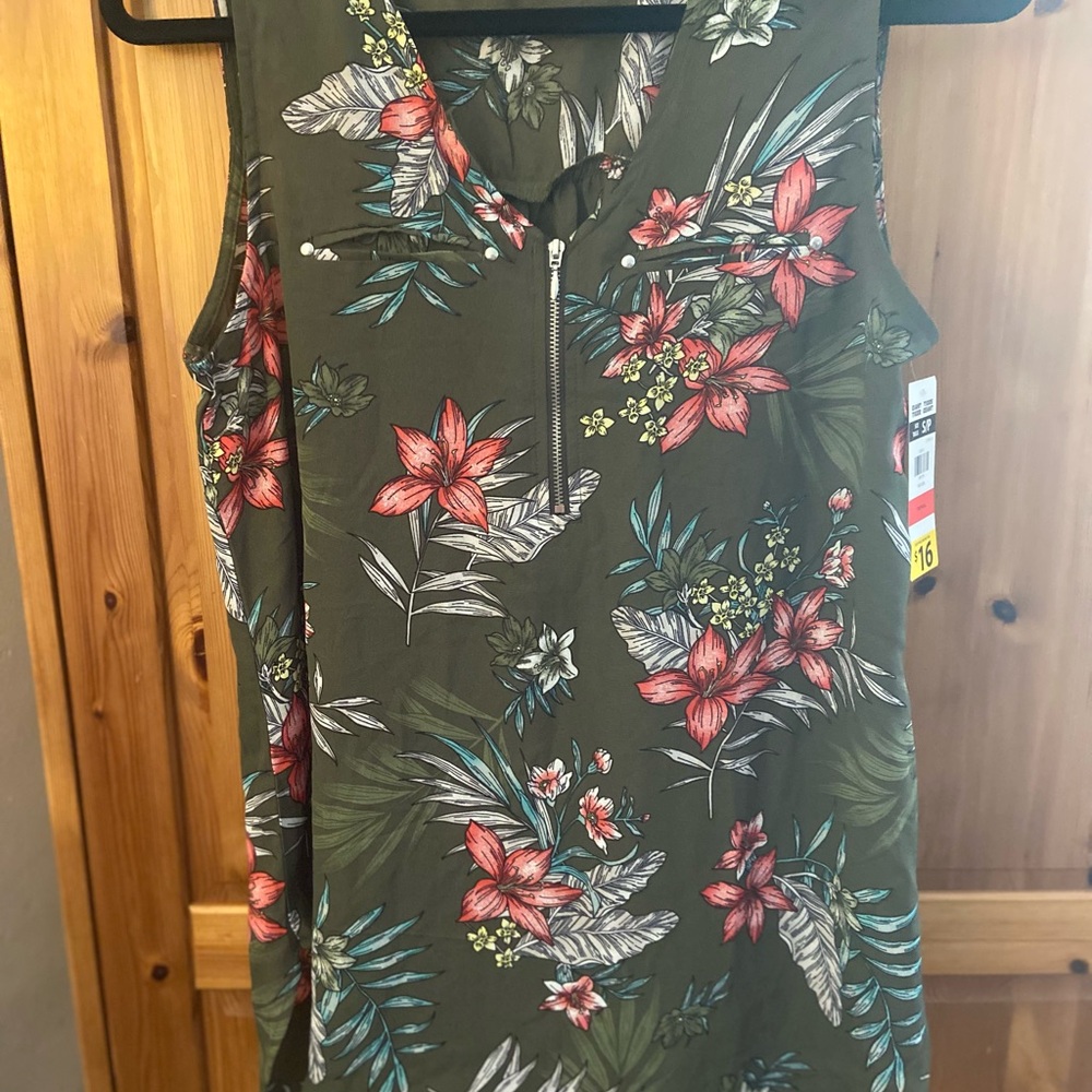 Floral Sleeveless blouse with Zipper